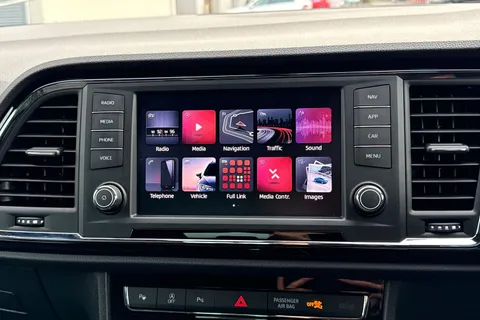 DA19CCY SEAT Ateca 1.5 TSI EVO FR Sport DSG Euro 6 (s/s) 5dr Thumbnail #17