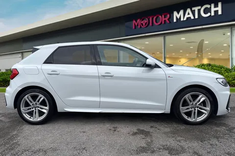 GL69KNW Audi A1 1.0 TFSI 25 S line Sportback Euro 6 (s/s) 5dr Thumbnail #3