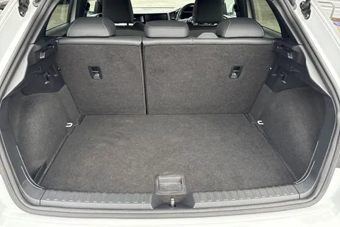 GL69KNW Audi A1 1.0 TFSI 25 S line Sportback Euro 6 (s/s) 5dr Thumbnail #6