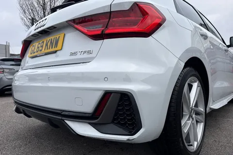 GL69KNW Audi A1 1.0 TFSI 25 S line Sportback Euro 6 (s/s) 5dr Thumbnail #35