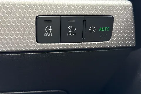 GL69KNW Audi A1 1.0 TFSI 25 S line Sportback Euro 6 (s/s) 5dr Thumbnail #40