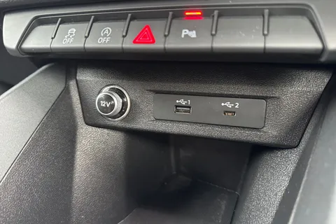 GL69KNW Audi A1 1.0 TFSI 25 S line Sportback Euro 6 (s/s) 5dr Thumbnail #50