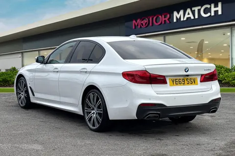 YE69SSV BMW 5 Series 2.0 530e 9.2kWh M Sport Auto Euro 6 (s/s) 4dr Thumbnail #2