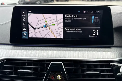 YE69SSV BMW 5 Series 2.0 530e 9.2kWh M Sport Auto Euro 6 (s/s) 4dr Thumbnail #11