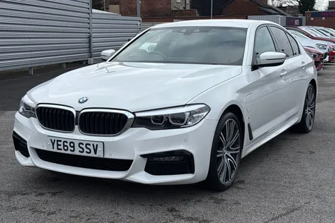 YE69SSV BMW 5 Series 2.0 530e 9.2kWh M Sport Auto Euro 6 (s/s) 4dr Thumbnail #24