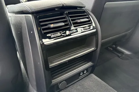 YE69SSV BMW 5 Series 2.0 530e 9.2kWh M Sport Auto Euro 6 (s/s) 4dr Thumbnail #37