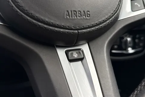 YE69SSV BMW 5 Series 2.0 530e 9.2kWh M Sport Auto Euro 6 (s/s) 4dr Thumbnail #43