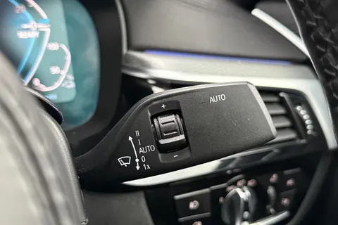 YE69SSV BMW 5 Series 2.0 530e 9.2kWh M Sport Auto Euro 6 (s/s) 4dr Thumbnail #45
