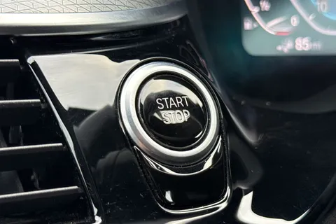 YE69SSV BMW 5 Series 2.0 530e 9.2kWh M Sport Auto Euro 6 (s/s) 4dr Thumbnail #49