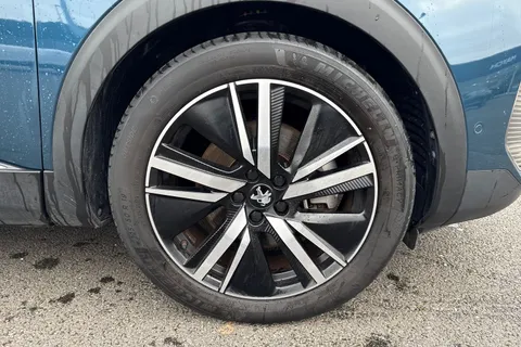 AD72UDZ PEUGEOT 3008 1.6 13.2kWh GT SUV 5dr Petrol Plug-in Hybrid e-EAT 4WD Euro 6 (s/s) (300 ps) Thumbnail #11