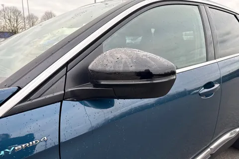 AD72UDZ PEUGEOT 3008 1.6 13.2kWh GT SUV 5dr Petrol Plug-in Hybrid e-EAT 4WD Euro 6 (s/s) (300 ps) Thumbnail #31