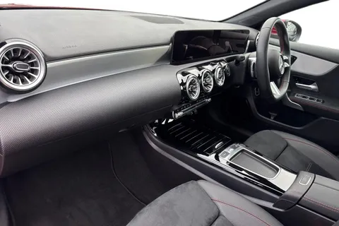 KP24ZWS Mercedes-Benz A Class 1.3 A200h MHEV AMG Line (Premium Plus) 7G-DCT Euro 6 (s/s) 4dr Thumbnail #15