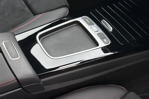 KP24ZWS Mercedes-Benz A Class 1.3 A200h MHEV AMG Line (Premium Plus) 7G-DCT Euro 6 (s/s) 4dr Thumbnail #23