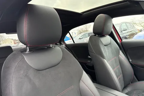 KP24ZWS Mercedes-Benz A Class 1.3 A200h MHEV AMG Line (Premium Plus) 7G-DCT Euro 6 (s/s) 4dr Thumbnail #24