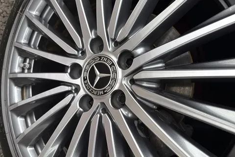 KP24ZWS Mercedes-Benz A Class 1.3 A200h MHEV AMG Line (Premium Plus) 7G-DCT Euro 6 (s/s) 4dr Thumbnail #28