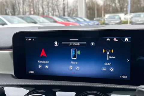 KP24ZWS Mercedes-Benz A Class 1.3 A200h MHEV AMG Line (Premium Plus) 7G-DCT Euro 6 (s/s) 4dr Thumbnail #37