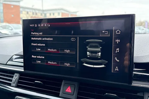 LO71YBE Audi A4 2.0 TFSI 35 Black Edition S Tronic Euro 6 (s/s) 4dr Thumbnail #50