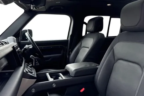 KR24BXS Land Rover Defender 110 3.0 D300 X-Dynamic HSE 5dr Thumbnail #3