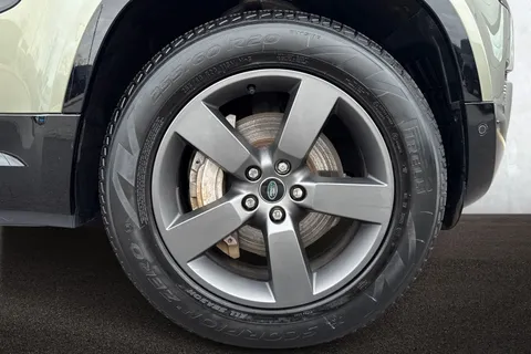 KR24BXS Land Rover Defender 110 3.0 D300 X-Dynamic HSE 5dr Thumbnail #8