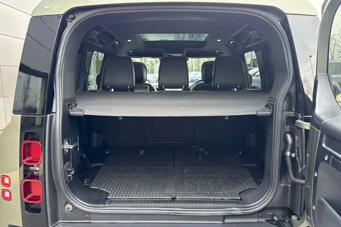 KR24BXS Land Rover Defender 110 3.0 D300 X-Dynamic HSE 5dr Thumbnail #10