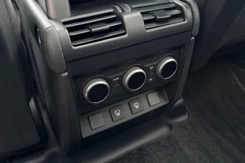 KR24BXS Land Rover Defender 110 3.0 D300 X-Dynamic HSE 5dr Thumbnail #18