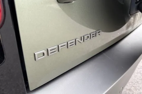 KR24BXS Land Rover Defender 110 3.0 D300 X-Dynamic HSE 5dr Thumbnail #35