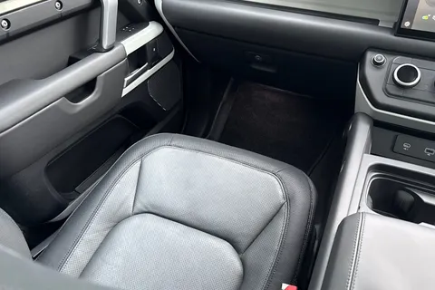 KR24BXS Land Rover Defender 110 3.0 D300 X-Dynamic HSE 5dr Thumbnail #40