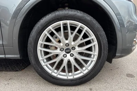 ND68JBU Audi Q5 2.0 TDI 40 S line S Tronic quattro Euro 6 (s/s) 5dr Thumbnail #12