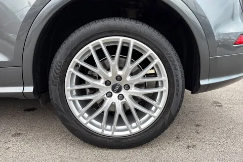 ND68JBU Audi Q5 2.0 TDI 40 S line S Tronic quattro Euro 6 (s/s) 5dr Thumbnail #14