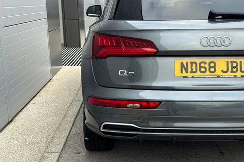 ND68JBU Audi Q5 2.0 TDI 40 S line S Tronic quattro Euro 6 (s/s) 5dr Thumbnail #26