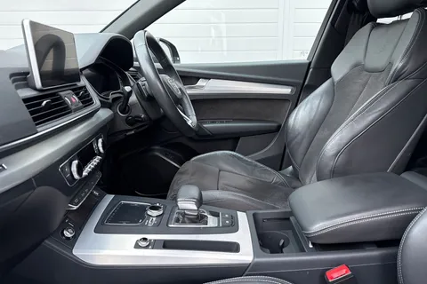 ND68JBU Audi Q5 2.0 TDI 40 S line S Tronic quattro Euro 6 (s/s) 5dr Thumbnail #36