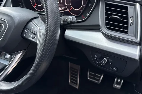 ND68JBU Audi Q5 2.0 TDI 40 S line S Tronic quattro Euro 6 (s/s) 5dr Thumbnail #43