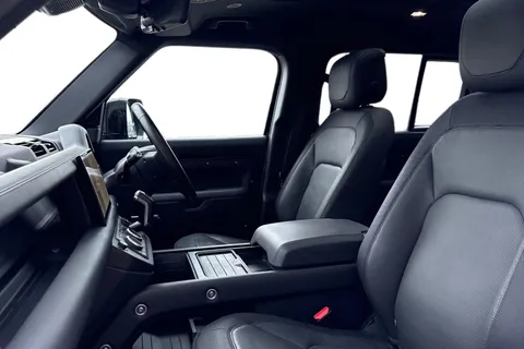 FG24NGU Land Rover Defender 110 3.0 D300 X-Dynamic HSE 5dr Thumbnail #3