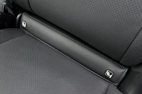 FG24NGU Land Rover Defender 110 3.0 D300 X-Dynamic HSE 5dr Thumbnail #38