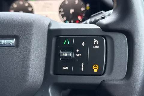 FG24NGU Land Rover Defender 110 3.0 D300 X-Dynamic HSE 5dr Thumbnail #44