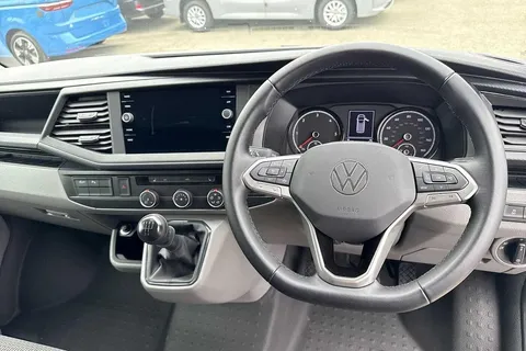 PJ74NXM Volkswagen Transporter 2.0 TDI 110 Highline Van Thumbnail #12