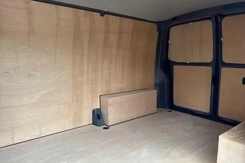 PJ74NXM Volkswagen Transporter 2.0 TDI 110 Highline Van Thumbnail #13