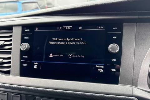 PJ74NXM Volkswagen Transporter 2.0 TDI 110 Highline Van Thumbnail #32