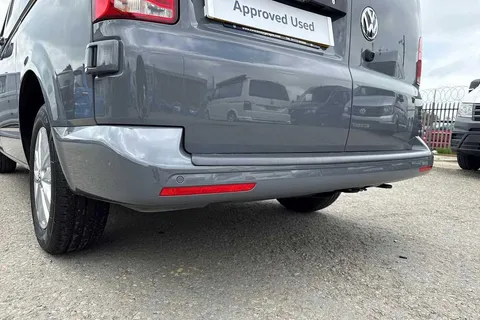 PJ74NXM Volkswagen Transporter 2.0 TDI 110 Highline Van Thumbnail #39