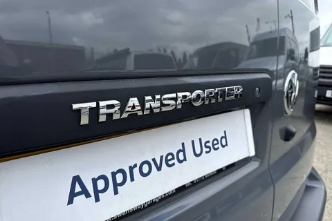 PJ74NXM Volkswagen Transporter 2.0 TDI 110 Highline Van Thumbnail #40
