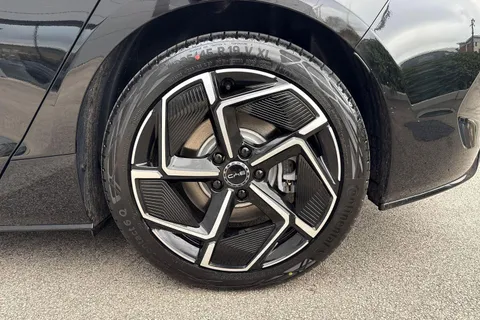 DF75GEK BYD SEAL 82.5kWh Excellence Auto AWD 4dr Thumbnail #21