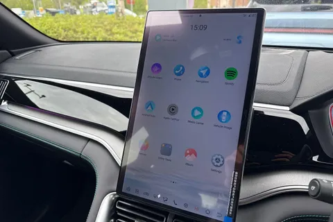 DG75PGY BYD Seal U 1.5 DM-i 26.6kWh Comfort CVT Auto Euro 6 (s/s) 5dr Thumbnail #38