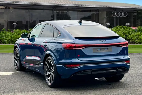  Audi Sq6 E-Tron 100kWh S Edition 1 Sportback Auto quattro 5dr Thumbnail #2