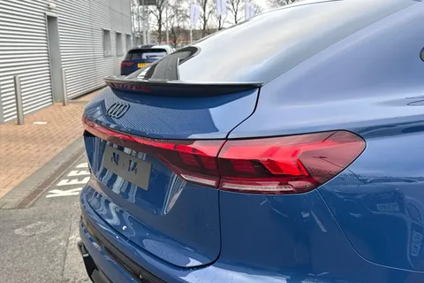  Audi Sq6 E-Tron 100kWh S Edition 1 Sportback Auto quattro 5dr Thumbnail #15