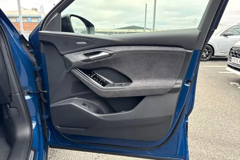  Audi Sq6 E-Tron 100kWh S Edition 1 Sportback Auto quattro 5dr Thumbnail #46