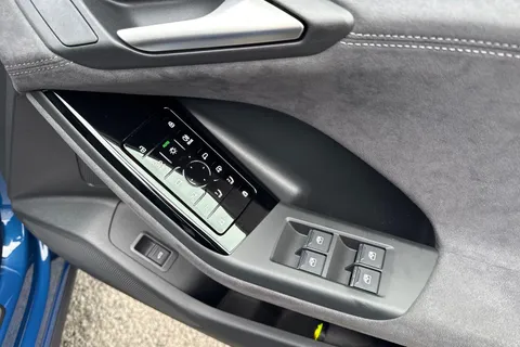  Audi Sq6 E-Tron 100kWh S Edition 1 Sportback Auto quattro 5dr Thumbnail #47