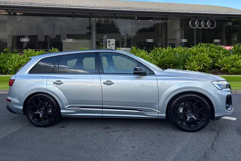 PX75YJH Audi Q7 3.0 TFSI Quattro 340 Black Edition 5dr Tiptronic Thumbnail #3