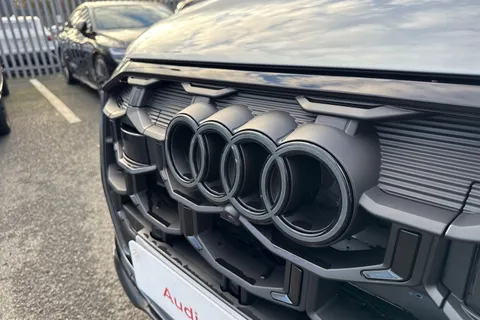 PX75YJH Audi Q7 3.0 TFSI Quattro 340 Black Edition 5dr Tiptronic Thumbnail #24