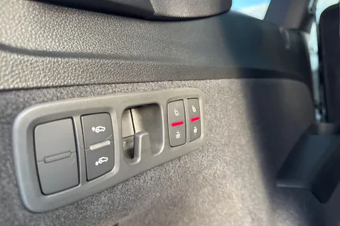 PX75YJH Audi Q7 3.0 TFSI Quattro 340 Black Edition 5dr Tiptronic Thumbnail #33