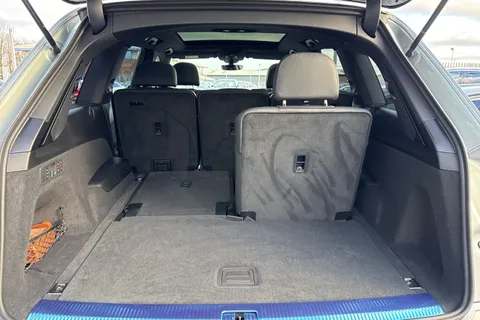 PX75YJH Audi Q7 3.0 TFSI Quattro 340 Black Edition 5dr Tiptronic Thumbnail #34